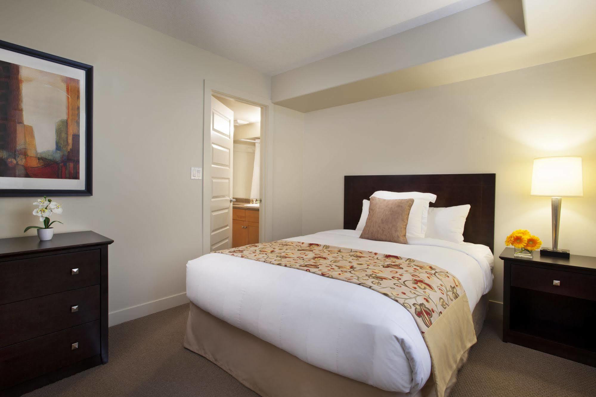 Clearwater Residence Hotel Timberlea Fort Mcmurray Exteriör bild